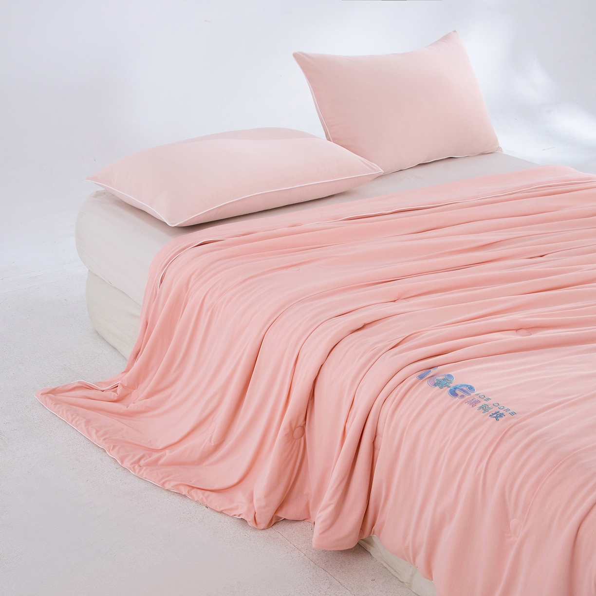 91家纺网 家纺一手货源 找家纺 兰芯纭 2026新款黑科技小冰被夏被夏凉被空调被 玉色