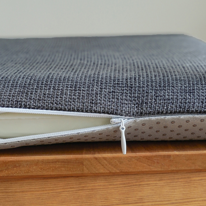 91家纺网 家纺一手货源 找家纺 土多多枕芯 2026新款记忆绵方形坐垫 深灰
