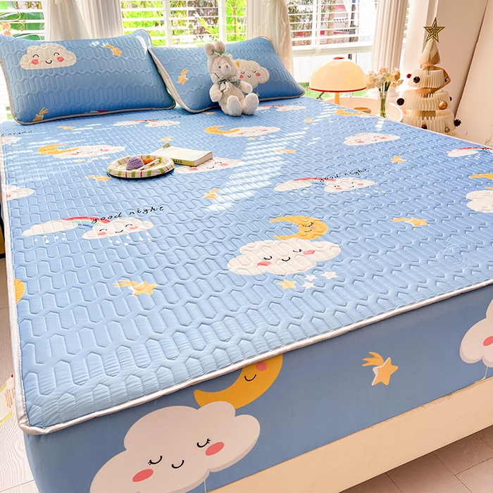 91家纺网 家纺一手货源 找家纺 518家纺 2026新款凉感冰丝裸睡乳胶凉席系列床笠款凉席席子 可爱云朵