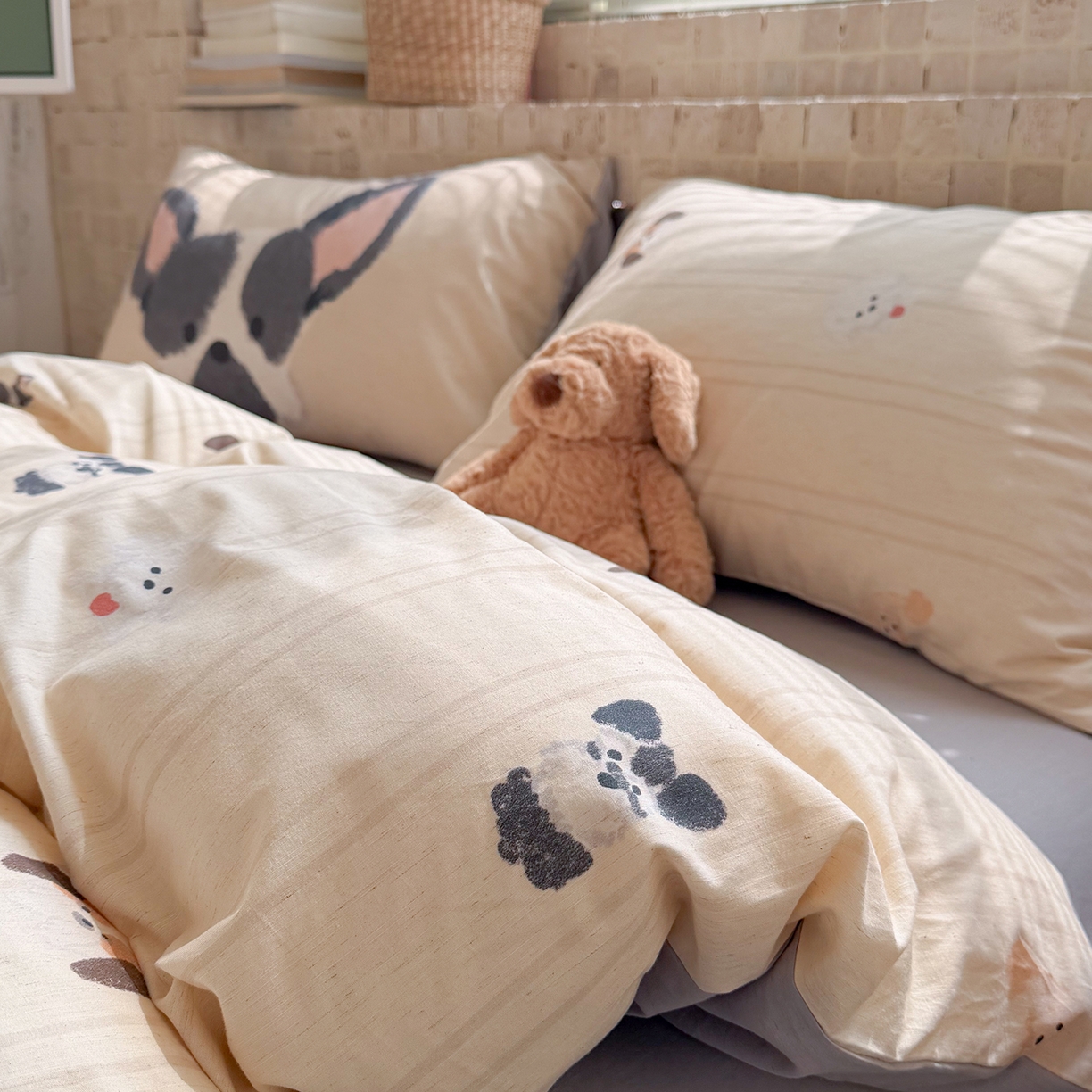 91家纺网 家纺一手货源 找家纺 桃子家居 2026A类纯棉水洗原生态棉麻数码印花大版枕套混搭卡通小清新韩国小布袋系列四件套 棉麻混搭-奶咖小狗