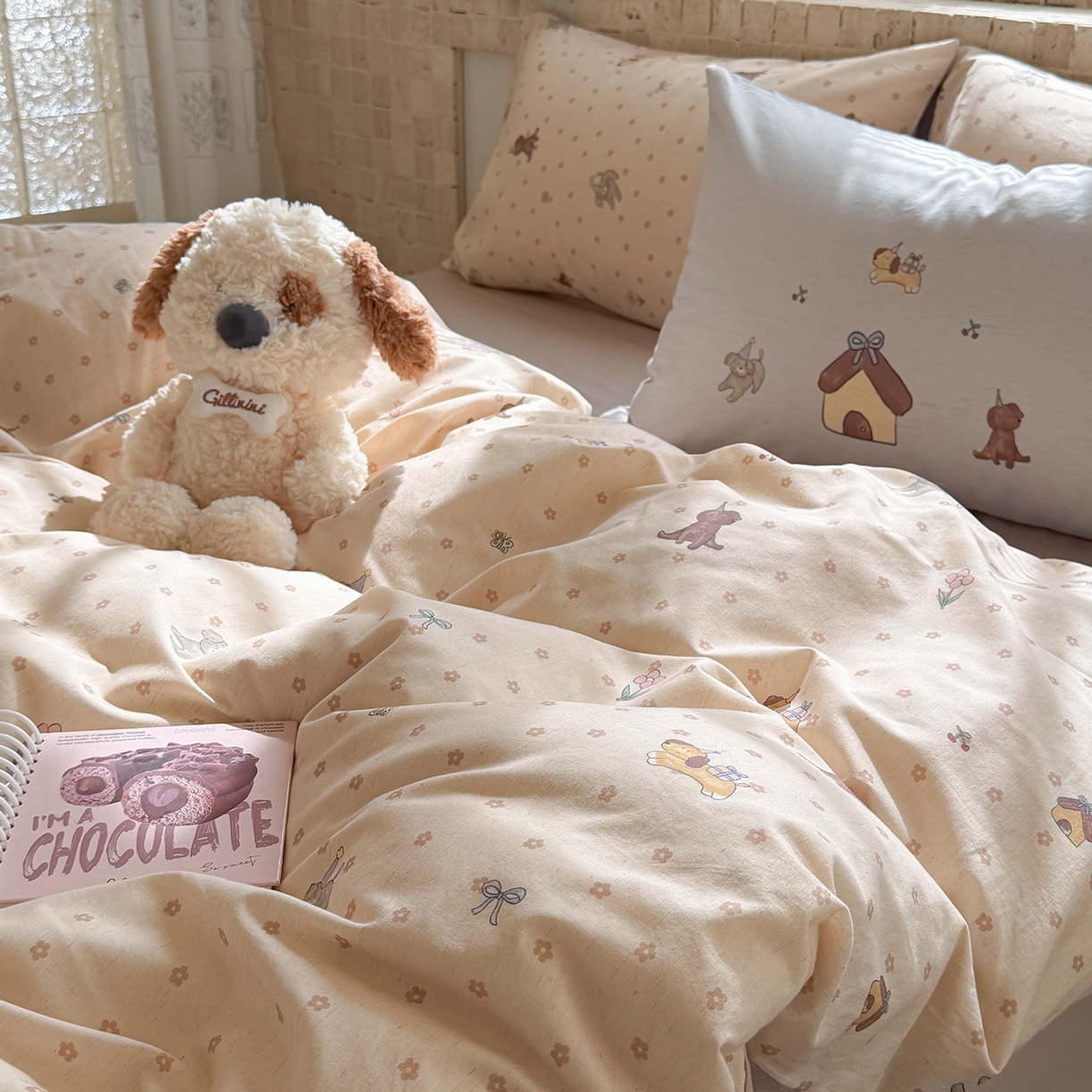 91家纺网 家纺一手货源 找家纺 桃子家居 2026A类纯棉水洗原生态棉麻数码印花大版枕套混搭卡通小清新韩国小布袋系列四件套 棉麻混搭-奶芙小狗屋