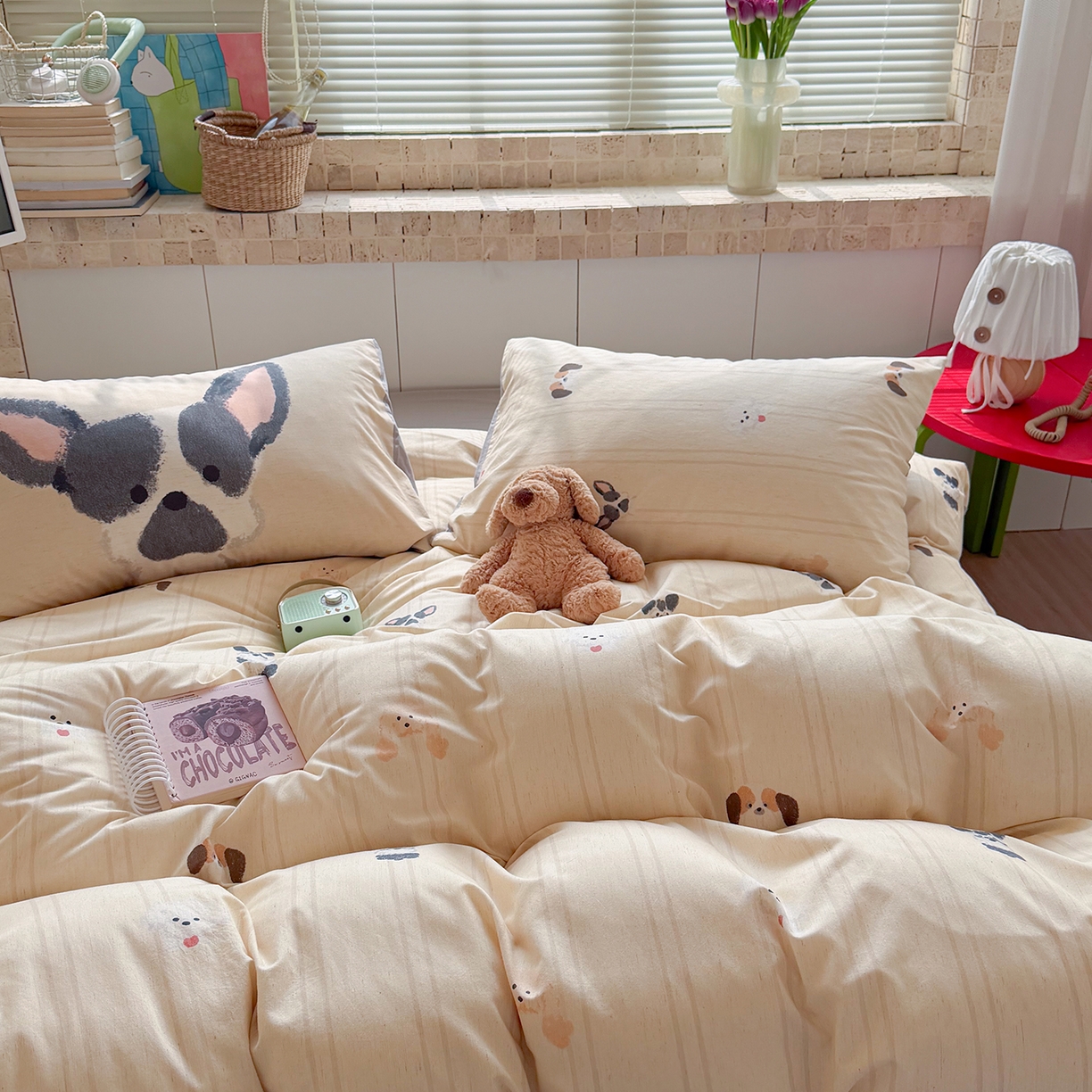 91家纺网 家纺一手货源 找家纺 桃子家居 2026A类纯棉水洗原生态棉麻数码印花大版枕套混搭卡通小清新韩国小布袋系列四件套 棉麻混搭-奶咖小狗