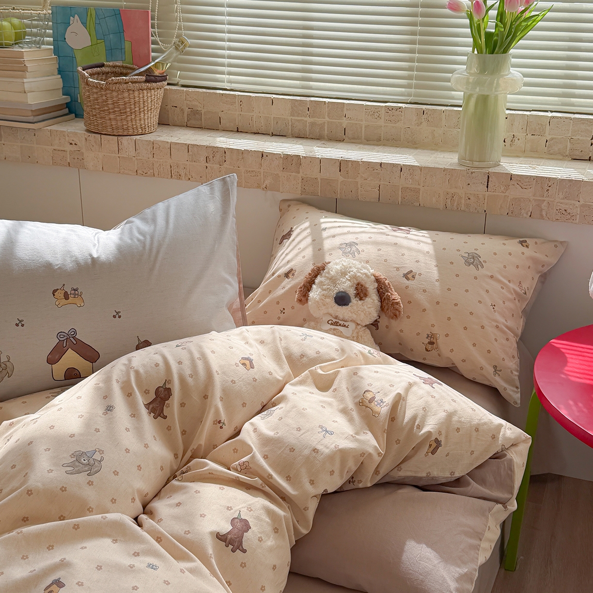 91家纺网 家纺一手货源 找家纺 桃子家居 2026A类纯棉水洗原生态棉麻数码印花大版枕套混搭卡通小清新韩国小布袋系列四件套 棉麻混搭-奶芙小狗屋