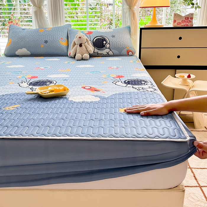 91家纺网 家纺一手货源 找家纺 518家纺 2026新款凉感冰丝裸睡乳胶凉席系列床笠款凉席席子 宇航员