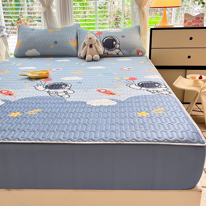 91家纺网 家纺一手货源 找家纺 518家纺 2026新款凉感冰丝裸睡乳胶凉席系列床笠款凉席席子 宇航员