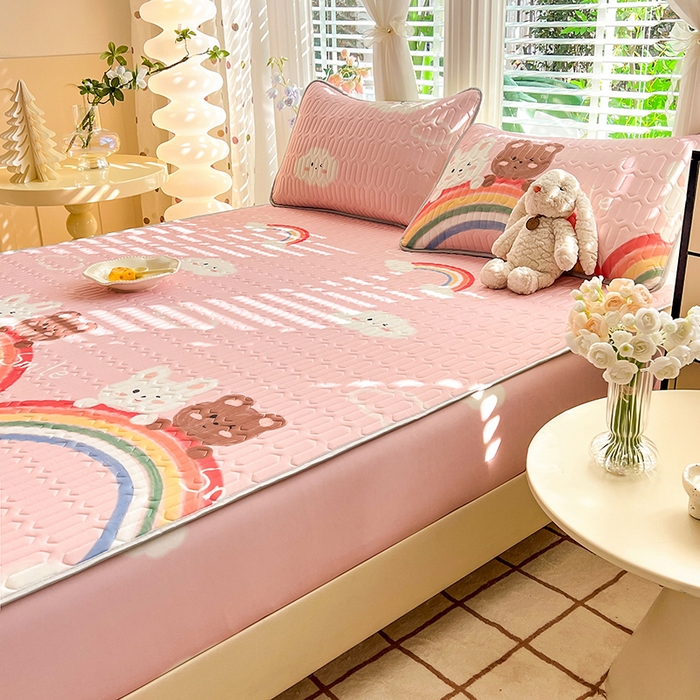 91家纺网 家纺一手货源 找家纺 518家纺 2026新款凉感冰丝裸睡乳胶凉席系列床笠款凉席席子 彩虹兔