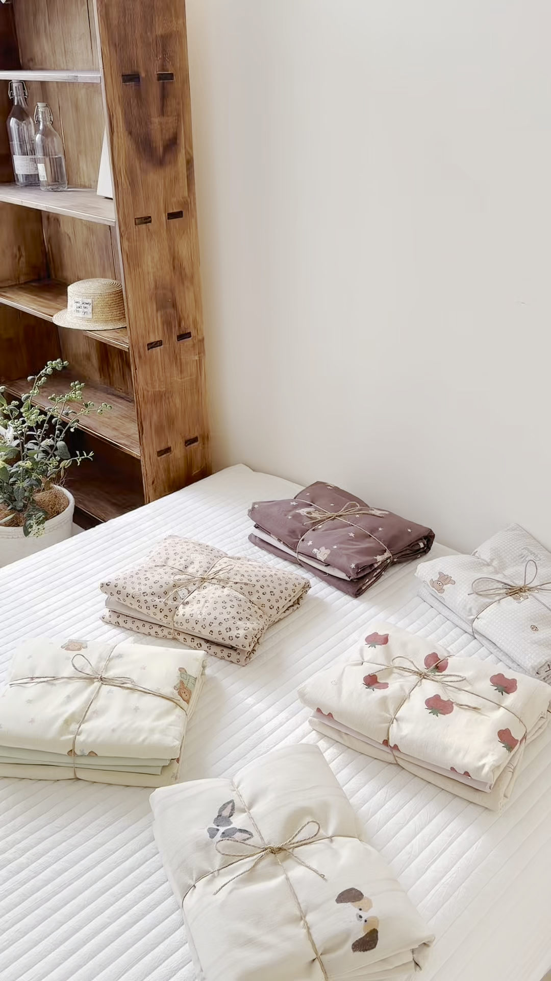 91家纺网 家纺一手货源 找家纺 桃子家居 2026A类纯棉水洗原生态棉麻数码印花大版枕套混搭卡通小清新韩国小布袋系列四件套 组合图仅做展示不可下单