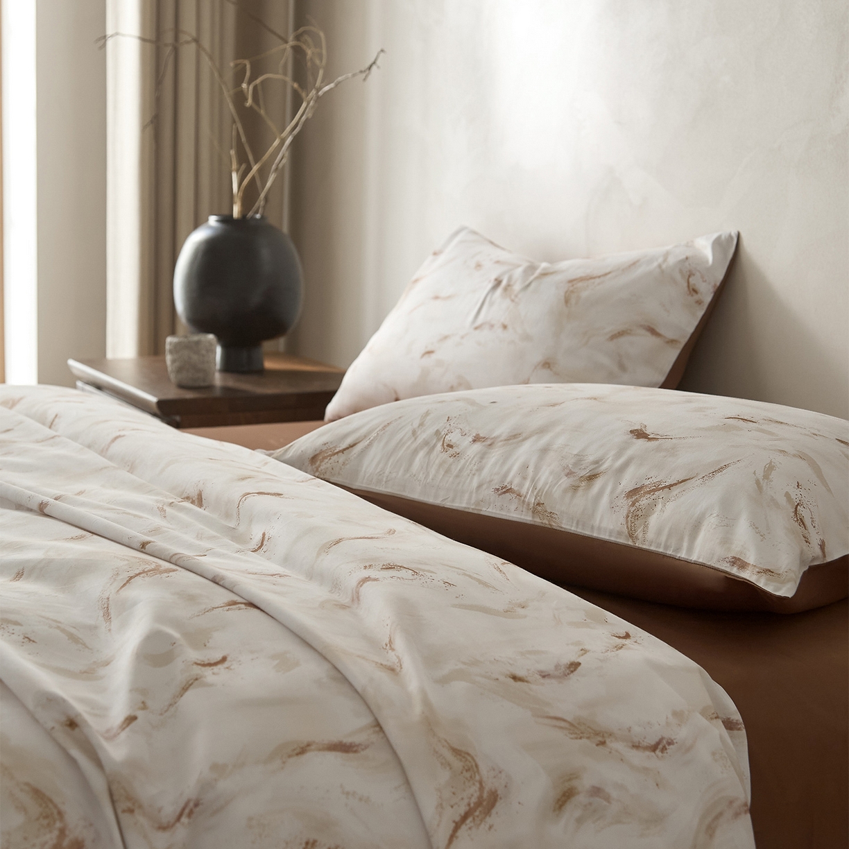 91家纺网 家纺一手货源 找家纺 （总）ONE TWO ONE 121 2026新款专版数码印花100s长绒棉纯棉全棉床上用品四件套-听潮絮语-暖咖