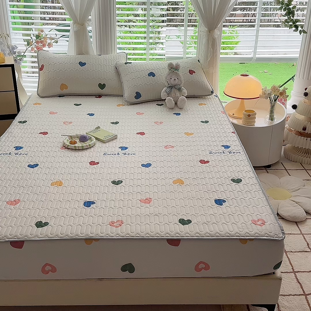 91家纺网 家纺一手货源 找家纺 518家纺 2026新款凉感冰丝裸睡乳胶凉席系列床笠款凉席席子 遇见