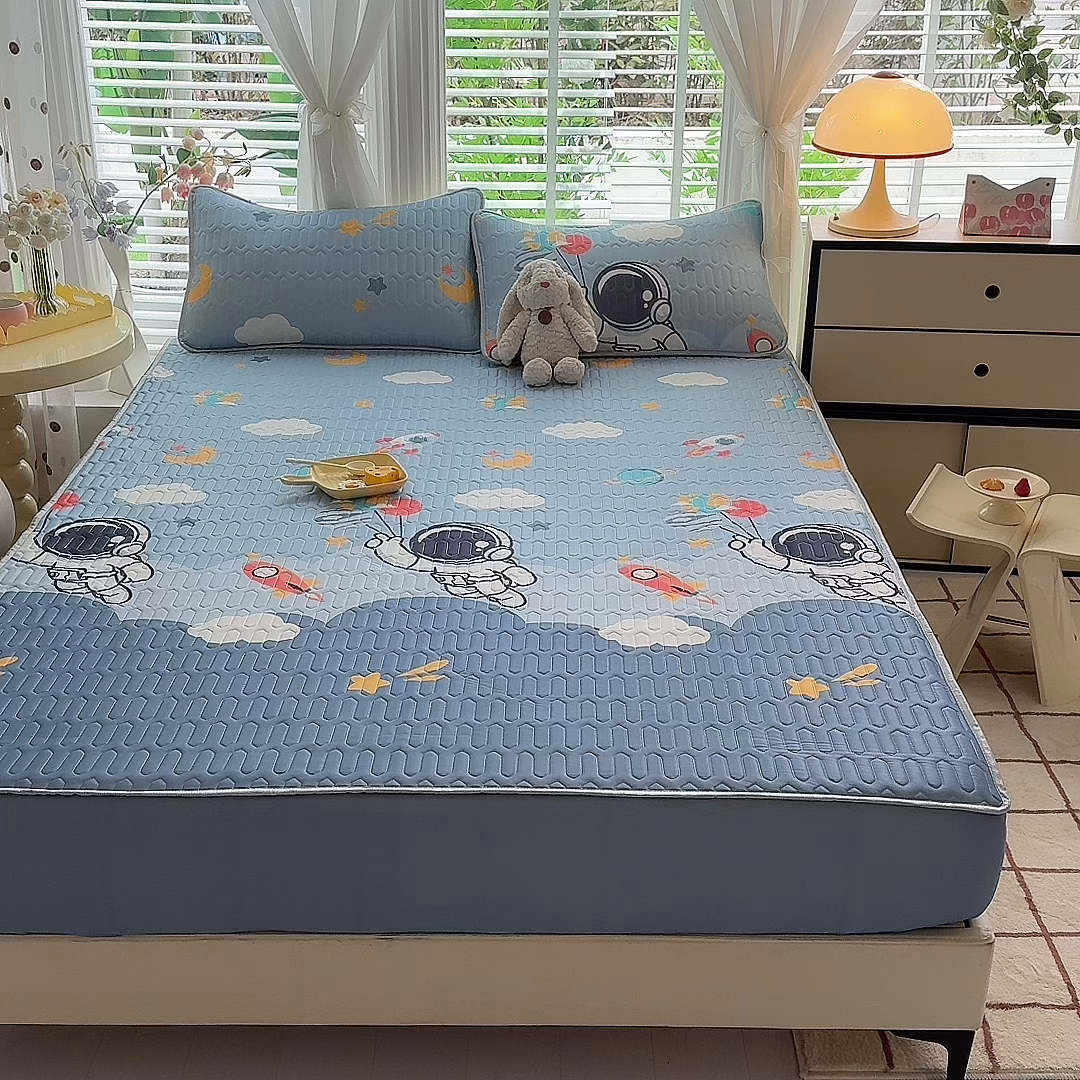 91家纺网 家纺一手货源 找家纺 518家纺 2026新款凉感冰丝裸睡乳胶凉席系列床笠款凉席席子 宇航员