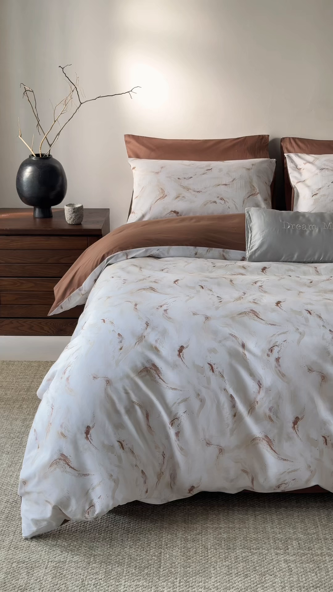 91家纺网 家纺一手货源 找家纺 （总）ONE TWO ONE 121 2026新款专版数码印花100s长绒棉纯棉全棉床上用品四件套-听潮絮语-暖咖