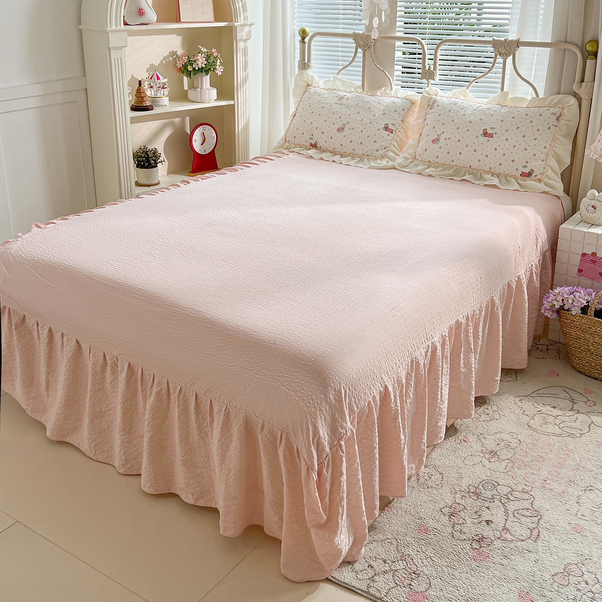 91家纺网 家纺一手货源 找家纺 （总）富米莱（原臻工厂） 2026新款超温柔高弹线密拷花边款泡芙双层纱夏凉被床盖床裙四件套