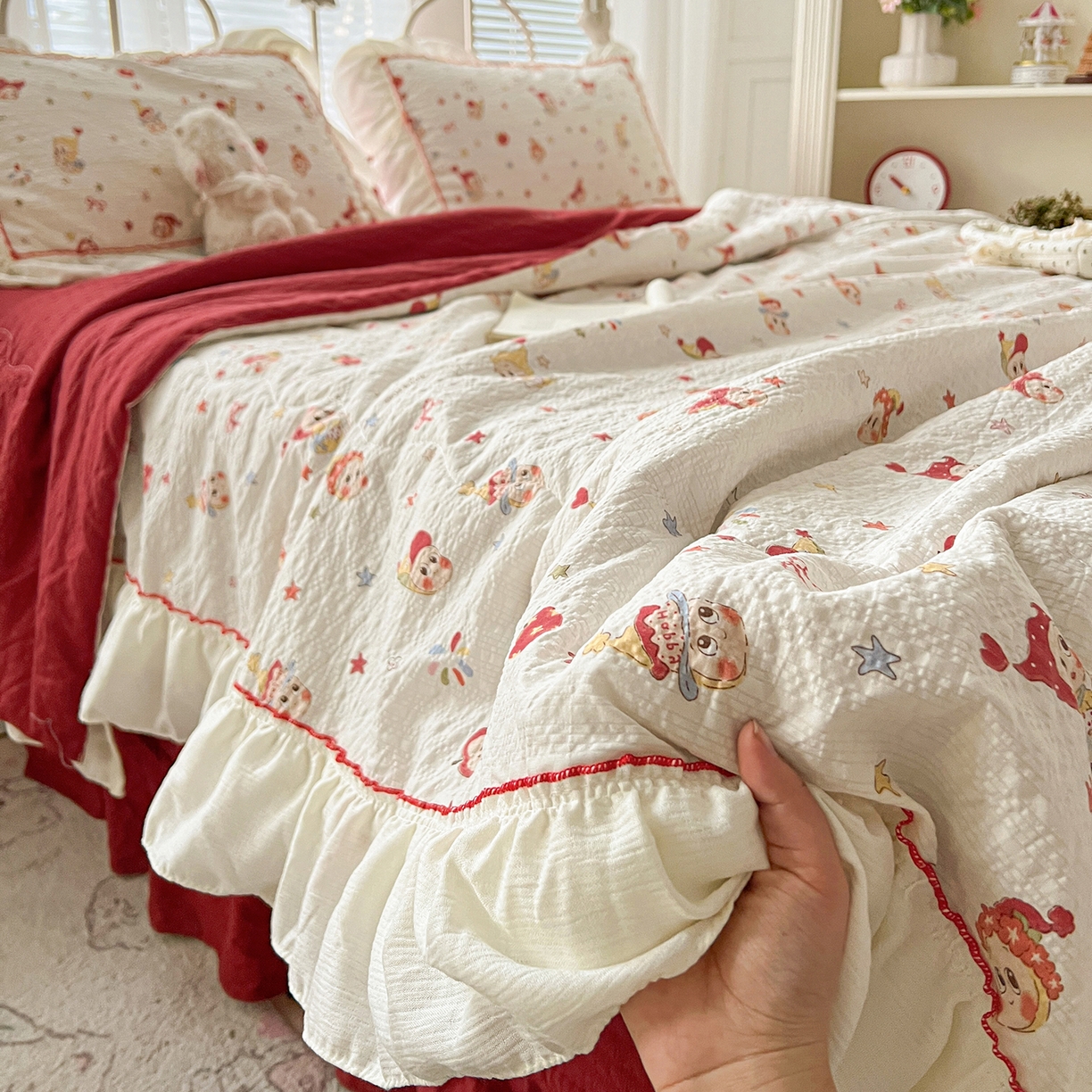 91家纺网 家纺一手货源 找家纺 富米莱（原臻工厂） 2026新款超温柔高弹线密拷花边款泡芙双层纱夏凉被床盖床裙四件套 密拷花边-魔法星星