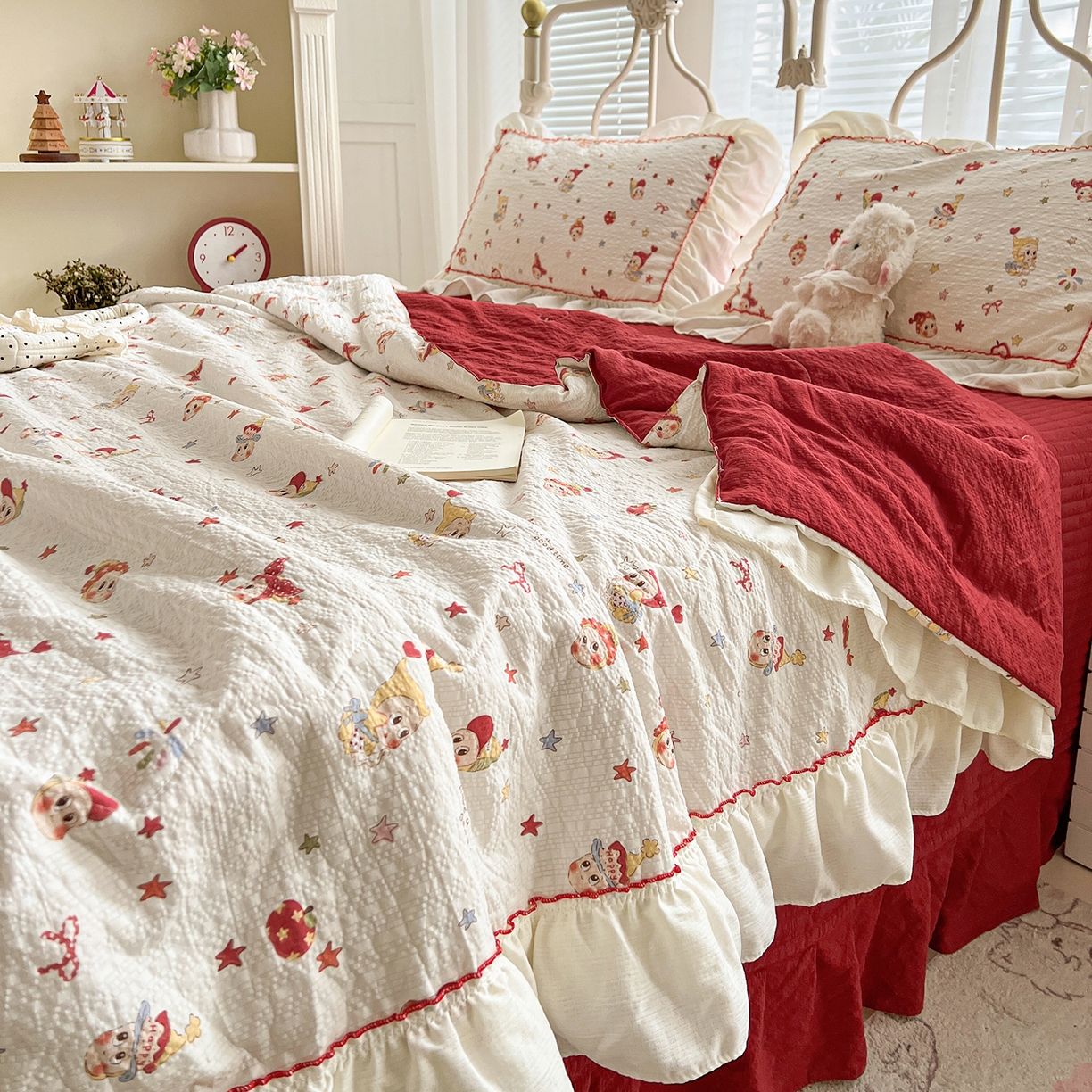 91家纺网 家纺一手货源 找家纺 富米莱（原臻工厂） 2026新款超温柔高弹线密拷花边款泡芙双层纱夏凉被床盖床裙四件套 密拷花边-魔法星星