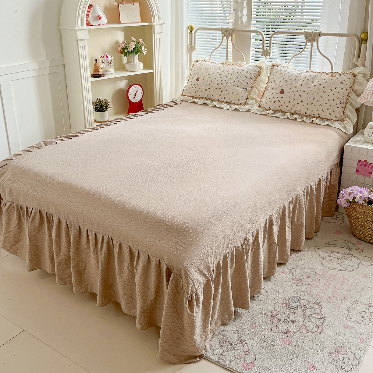 91家纺网 家纺一手货源 找家纺 富米莱（原臻工厂） 2026新款超温柔高弹线密拷花边款泡芙双层纱夏凉被床盖床裙四件套 密拷花边-南瓜奶豹