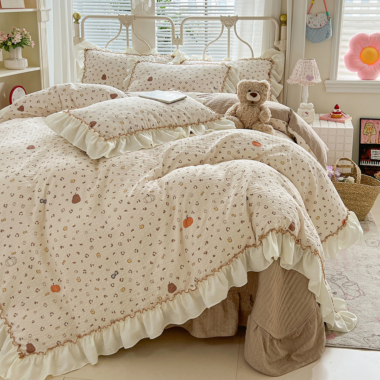 91家纺网 家纺一手货源 找家纺 富米莱（原臻工厂） 2026新款超温柔高弹线密拷花边款泡芙双层纱夏凉被床盖床裙四件套 密拷花边-南瓜奶豹