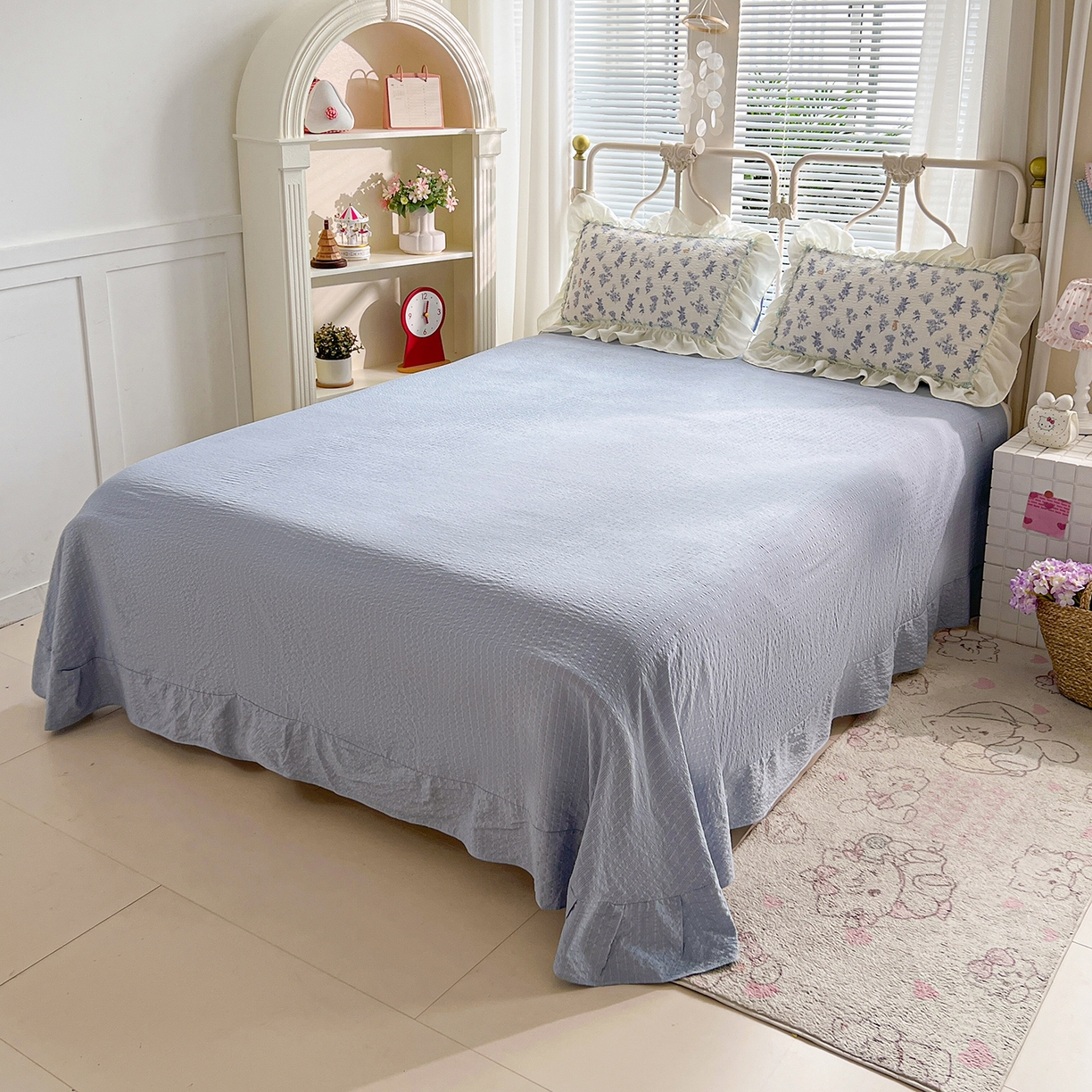 91家纺网 家纺一手货源 找家纺 富米莱（原臻工厂） 2026新款超温柔高弹线密拷花边款泡芙双层纱夏凉被床盖床裙四件套 密拷花边-花屿蓝梦