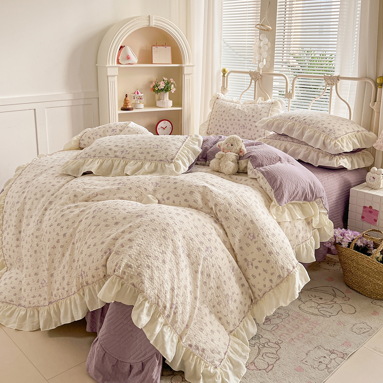 91家纺网 家纺一手货源 找家纺 富米莱（原臻工厂） 2026新款超温柔高弹线密拷花边款泡芙双层纱夏凉被床盖床裙四件套 密拷花边-紫雾小兔