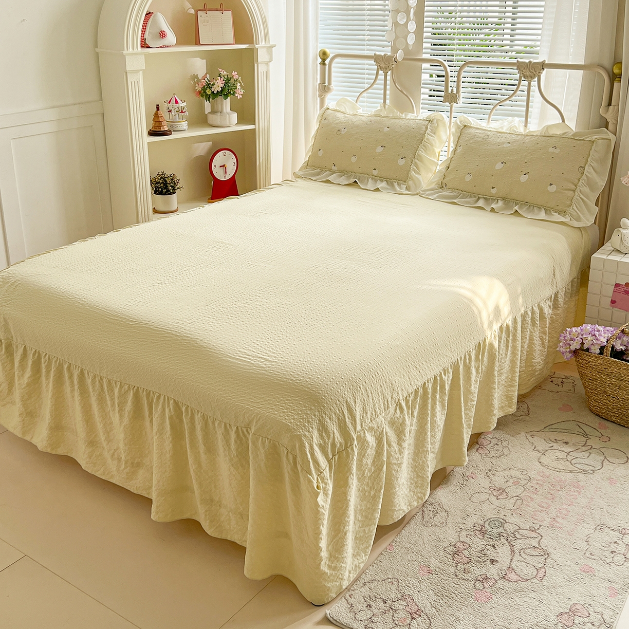 91家纺网 家纺一手货源 找家纺 富米莱（原臻工厂） 2026新款超温柔高弹线密拷花边款泡芙双层纱夏凉被床盖床裙四件套 密拷花边-奶黄草莓