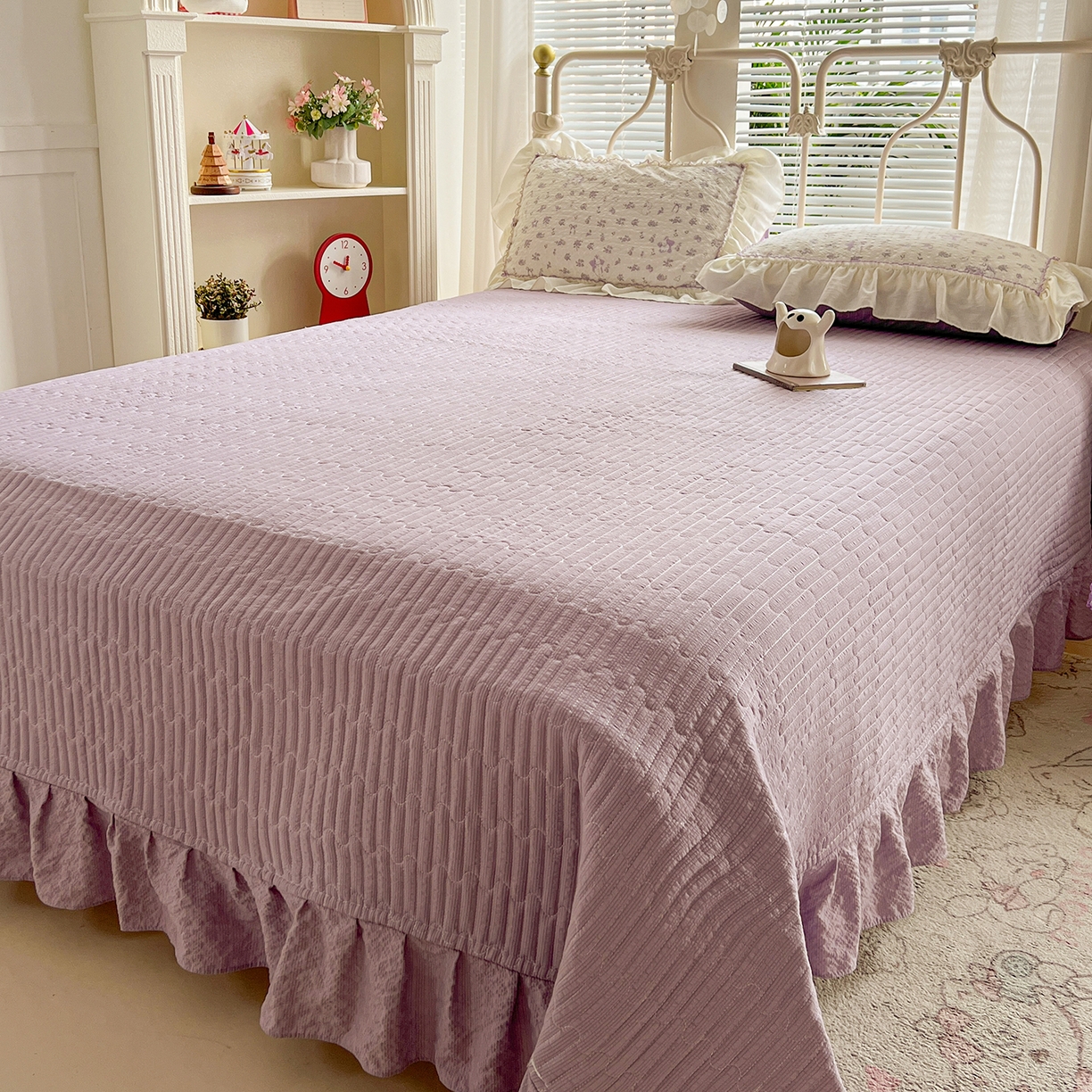 91家纺网 家纺一手货源 找家纺 富米莱（原臻工厂） 2026新款超温柔高弹线密拷花边款泡芙双层纱夏凉被床盖床裙四件套 密拷花边-紫雾小兔