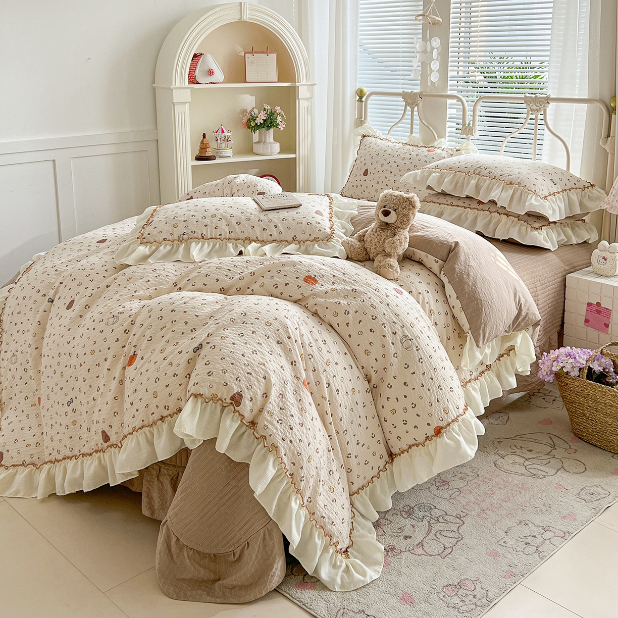 91家纺网 家纺一手货源 找家纺 富米莱（原臻工厂） 2026新款超温柔高弹线密拷花边款泡芙双层纱夏凉被床盖床裙四件套 密拷花边-南瓜奶豹