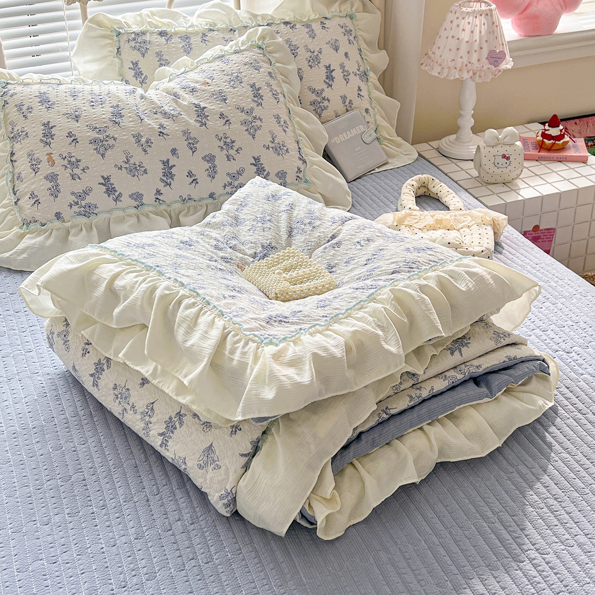 富米莱（原臻工厂） 2026新款超温柔高弹线密拷花边款泡芙双层纱夏凉被床盖床裙四件套 密拷花边-花屿蓝梦