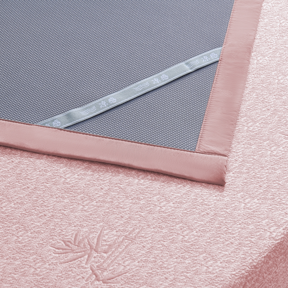 91家纺网 家纺一手货源 找家纺 （总）尚品凤凰 2026新款凉感提花豆豆平铺款-竹影