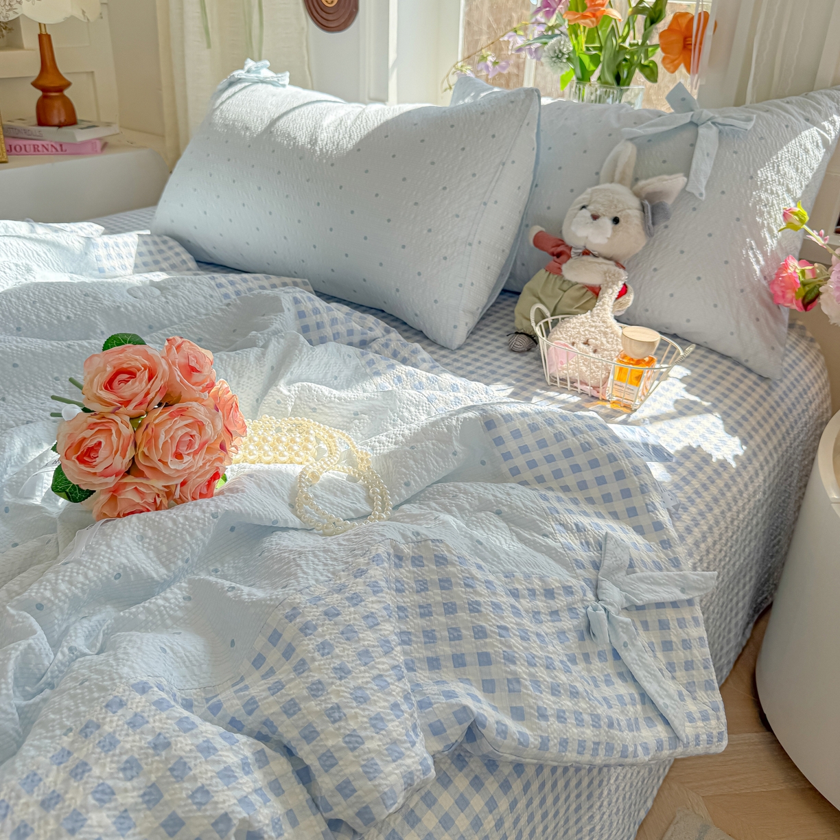 91家纺网 家纺一手货源 找家纺 （总）子钦家纺 2026春夏新款提花泡芙棉拼角蝴蝶结软乎乎的撸猫感单夏被夏被四件套-甜莓气泡