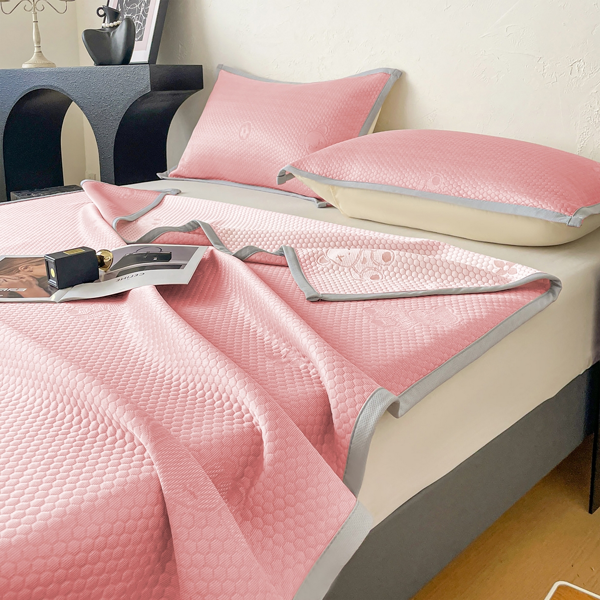 91家纺网 家纺一手货源 找家纺 （总）维娜斯 2026新款印花冰豆豆凉席单人宿舍冰豆豆席子