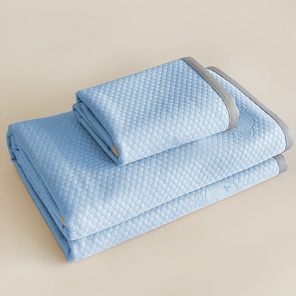 91家纺网 家纺一手货源 找家纺 维娜斯 2026新款印花冰豆豆凉席单人宿舍冰豆豆席子 四叶熊蓝