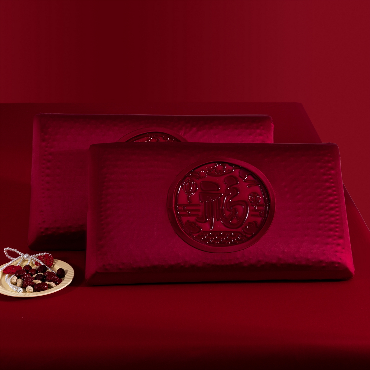 91家纺网 家纺一手货源 找家纺 土多多枕芯 2026新款直播爆款凝胶记忆棉枕头大红婚庆枕芯结婚婚礼恒温记忆棉 婚庆凝胶记忆枕-福 40x70cm/只