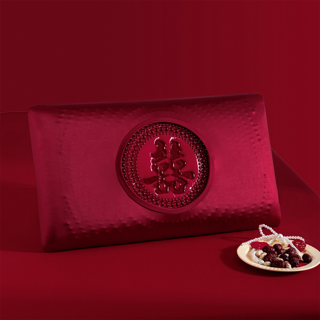 91家纺网 家纺一手货源 找家纺 土多多枕芯 2026新款直播爆款凝胶记忆棉枕头大红婚庆枕芯结婚婚礼恒温记忆棉 婚庆凝胶记忆枕-喜 40x70cm/只