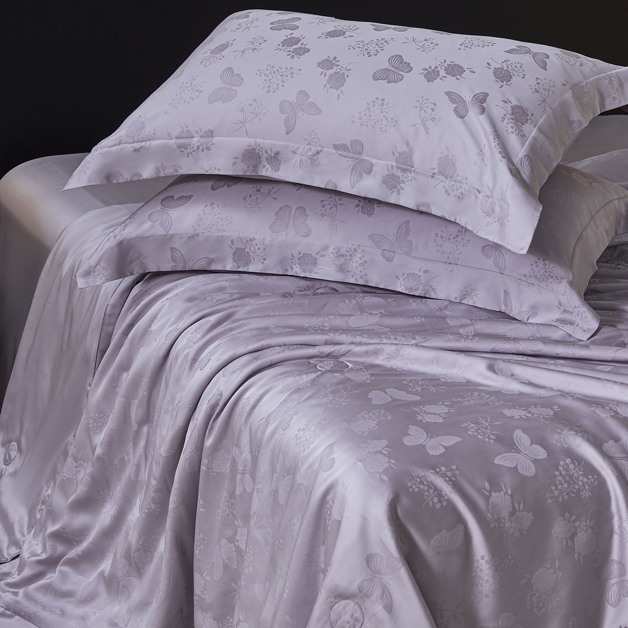 91家纺网 家纺一手货源 找家纺 久典家居 2026新款20%桑蚕丝+80%聚酯纤维提花夏被四件套-锦时系列 锦时-夏