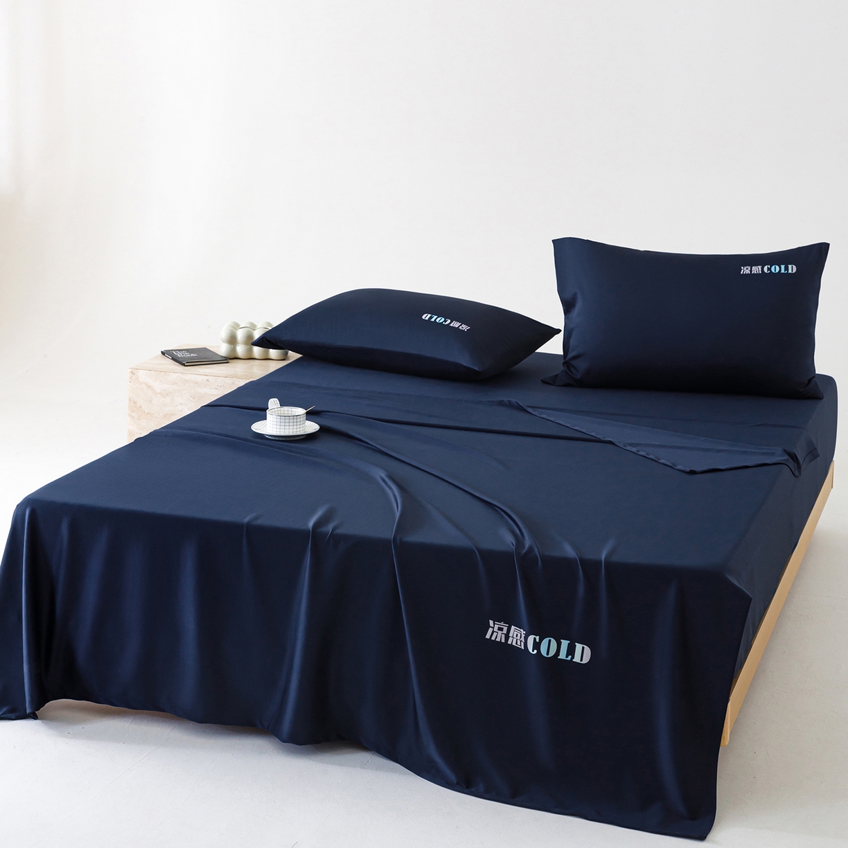 91家纺网 家纺一手货源 找家纺 悦然毛巾被 2026新款锦氨冷感毯300克加厚盖毯床笠夏被空调凉感夏凉被空调被 素凉清感深蓝