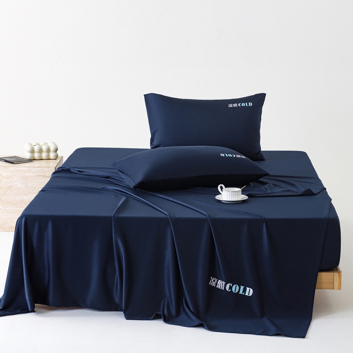 91家纺网 家纺一手货源 找家纺 悦然毛巾被 2026新款锦氨冷感毯300克加厚盖毯床笠夏被空调凉感夏凉被空调被 素凉清感深蓝