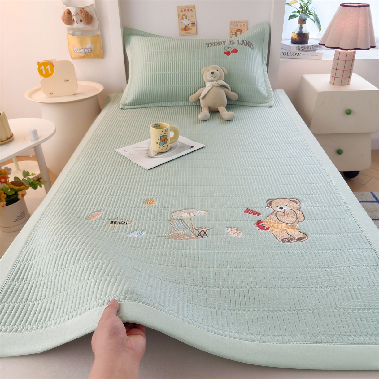 91家纺网 家纺一手货源 找家纺 （总）慕木家纺 2026新品A类高端刺绣PE乙纶冰豆豆凉席泰迪爱兰系列正版授权(提供买家秀)