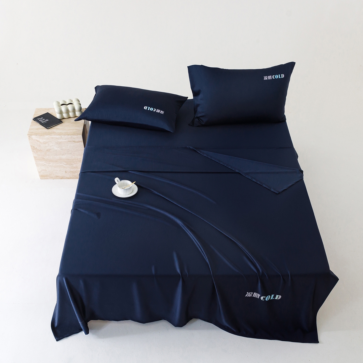 91家纺网 家纺一手货源 找家纺 悦然毛巾被 2026新款锦氨冷感毯300克加厚盖毯床笠夏被空调凉感夏凉被空调被 素凉清感深蓝