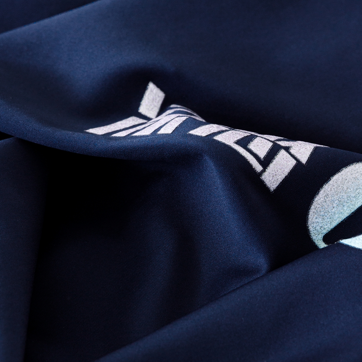 91家纺网 家纺一手货源 找家纺 悦然毛巾被 2026新款锦氨冷感毯300克加厚盖毯床笠夏被空调凉感夏凉被空调被 素凉清感深蓝