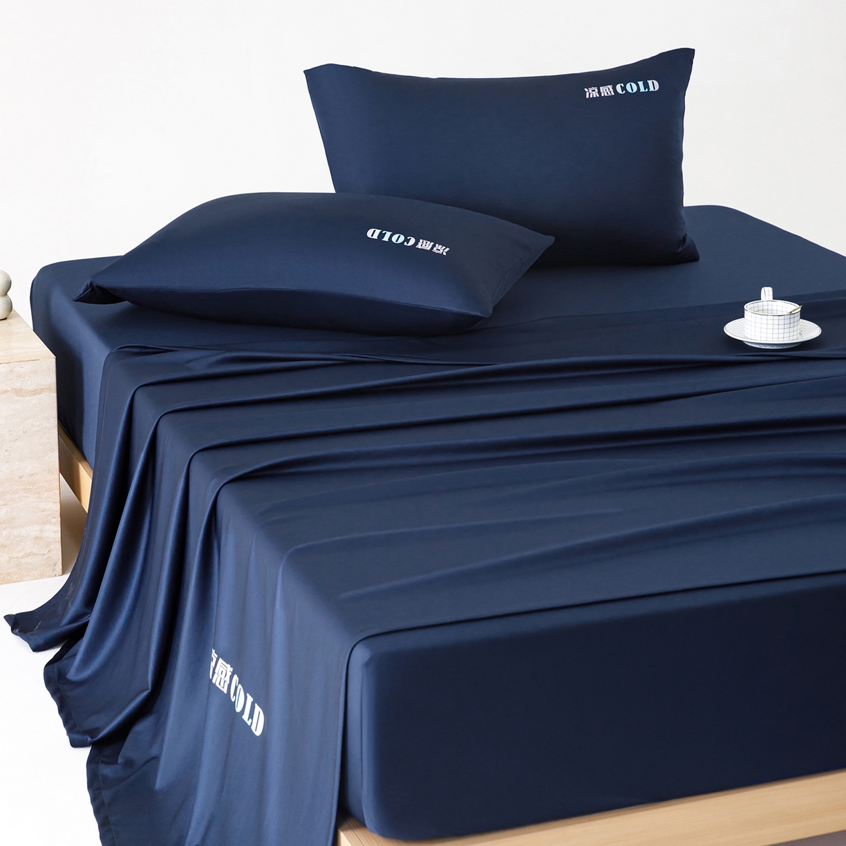 91家纺网 家纺一手货源 找家纺 悦然毛巾被 2026新款锦氨冷感毯300克加厚盖毯床笠夏被空调凉感夏凉被空调被 素凉清感深蓝