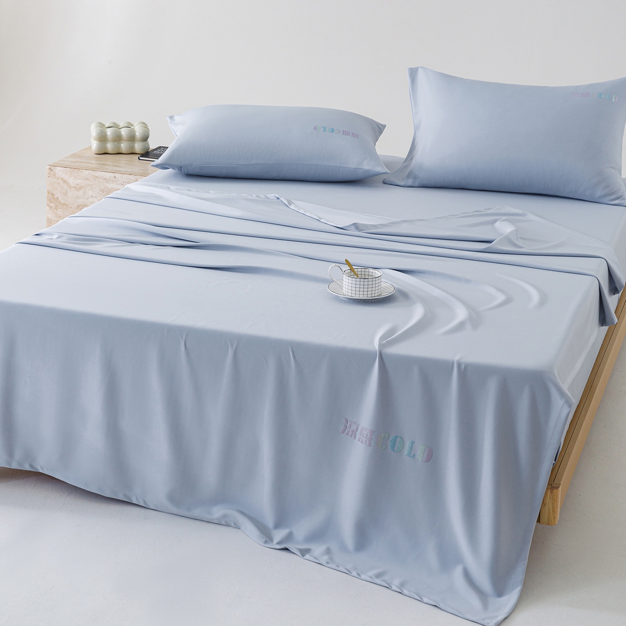 91家纺网 家纺一手货源 找家纺 悦然毛巾被 2026新款锦氨冷感毯300克加厚盖毯床笠夏被空调凉感夏凉被空调被 素凉清感天蓝