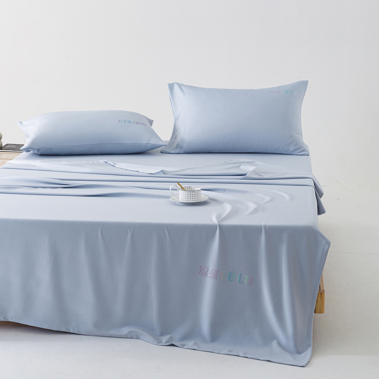 91家纺网 家纺一手货源 找家纺 悦然毛巾被 2026新款锦氨冷感毯300克加厚盖毯床笠夏被空调凉感夏凉被空调被 素凉清感天蓝