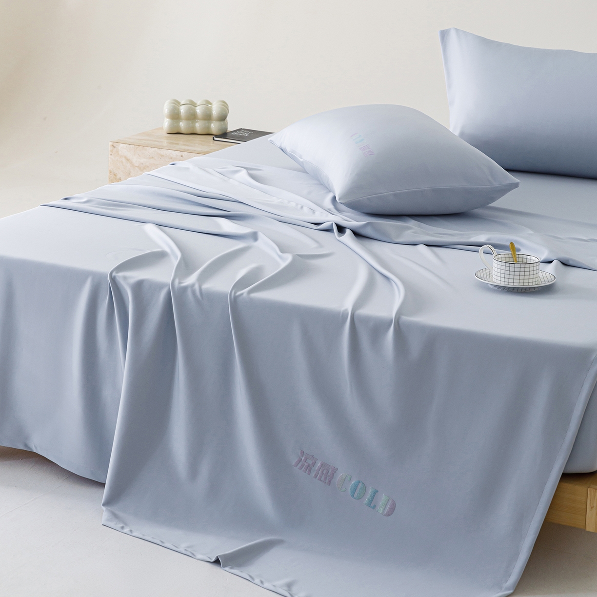 91家纺网 家纺一手货源 找家纺 悦然毛巾被 2026新款锦氨冷感毯300克加厚盖毯床笠夏被空调凉感夏凉被空调被 素凉清感天蓝