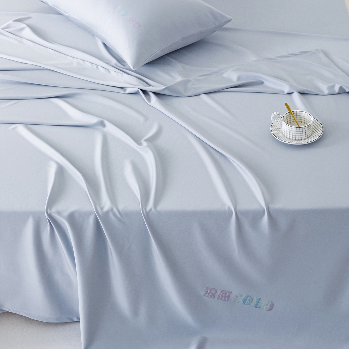 91家纺网 家纺一手货源 找家纺 悦然毛巾被 2026新款锦氨冷感毯300克加厚盖毯床笠夏被空调凉感夏凉被空调被 素凉清感天蓝