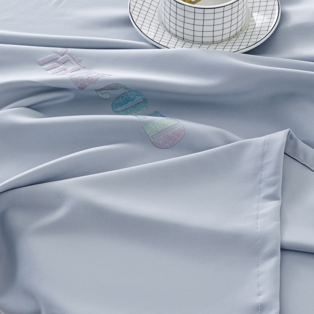 91家纺网 家纺一手货源 找家纺 悦然毛巾被 2026新款锦氨冷感毯300克加厚盖毯床笠夏被空调凉感夏凉被空调被 素凉清感天蓝