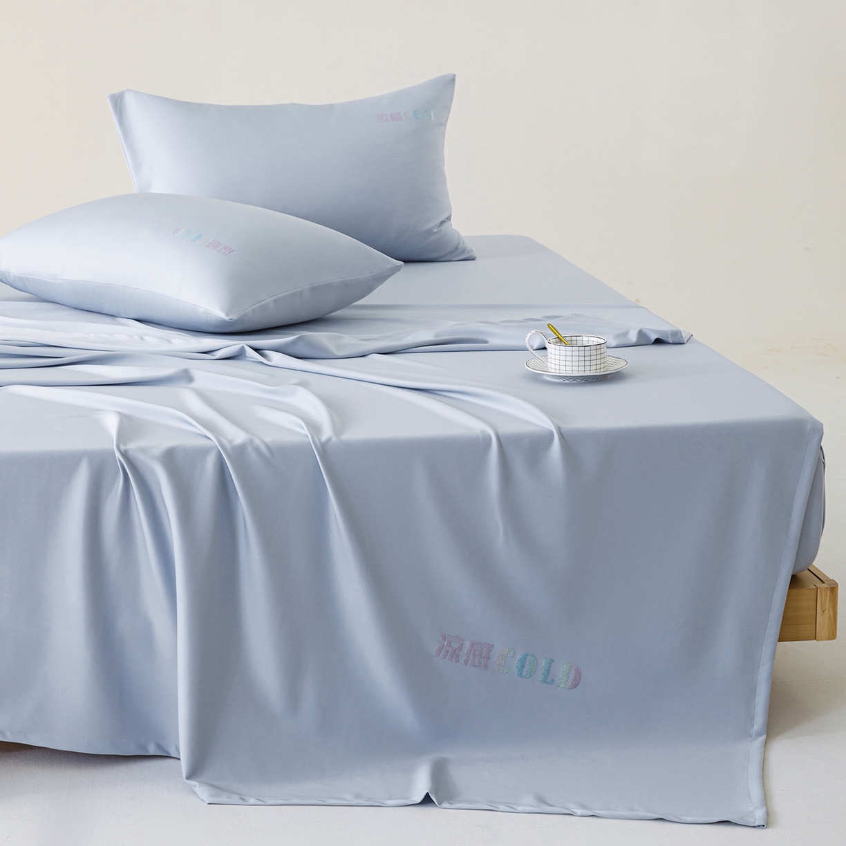 91家纺网 家纺一手货源 找家纺 悦然毛巾被 2026新款锦氨冷感毯300克加厚盖毯床笠夏被空调凉感夏凉被空调被 素凉清感天蓝