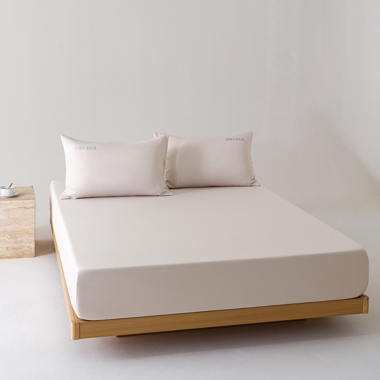 91家纺网 家纺一手货源 找家纺 悦然毛巾被 2026新款锦氨冷感毯300克加厚盖毯床笠夏被空调凉感夏凉被空调被 素凉清感杏粉