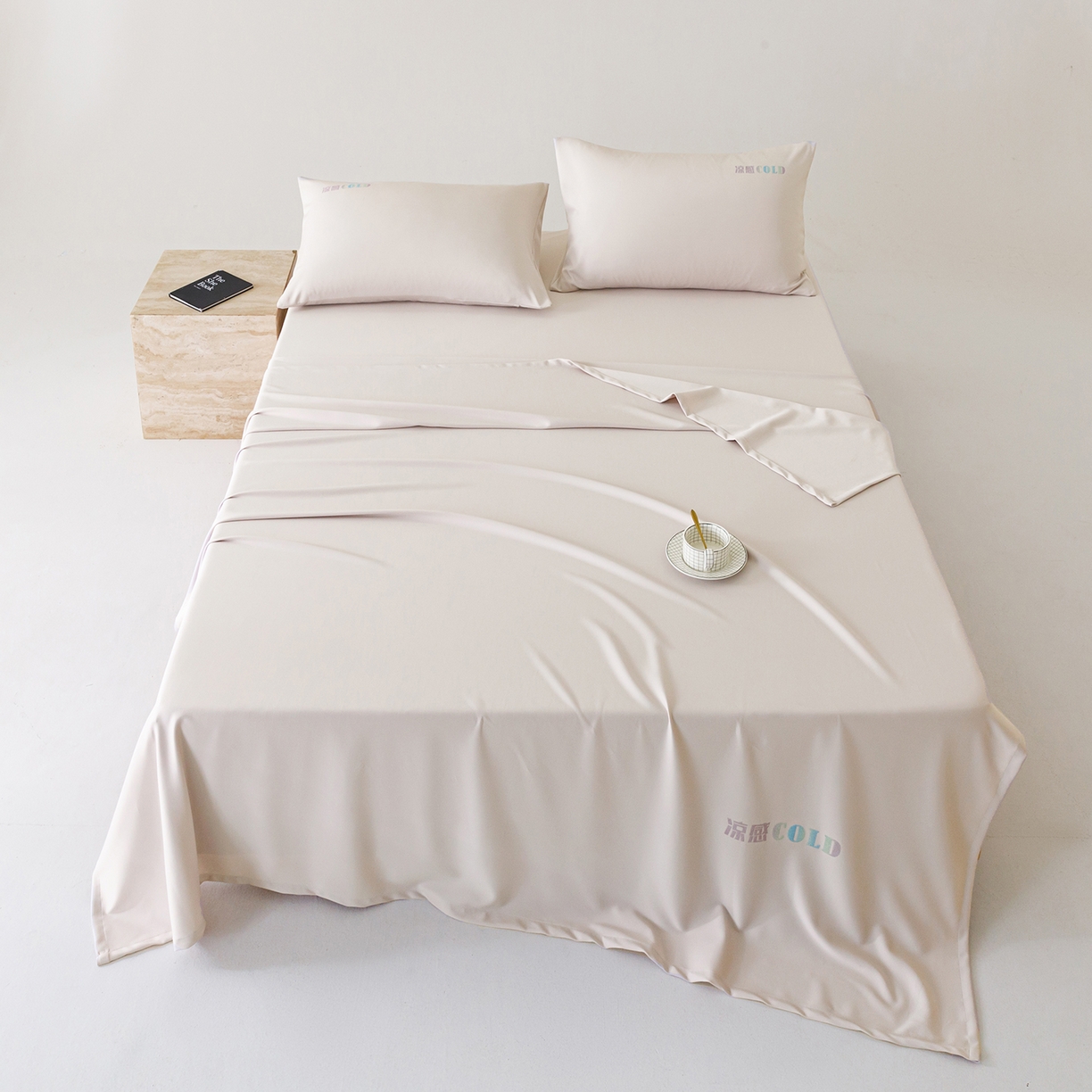 91家纺网 家纺一手货源 找家纺 悦然毛巾被 2026新款锦氨冷感毯300克加厚盖毯床笠夏被空调凉感夏凉被空调被 素凉清感杏粉