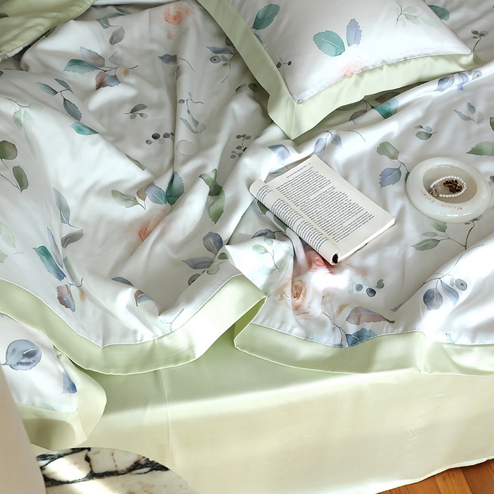 91家纺网 家纺一手货源 找家纺 久典家居 2026新款20%桑蚕丝+80%聚酯纤维宽边夏被四件套 璃月