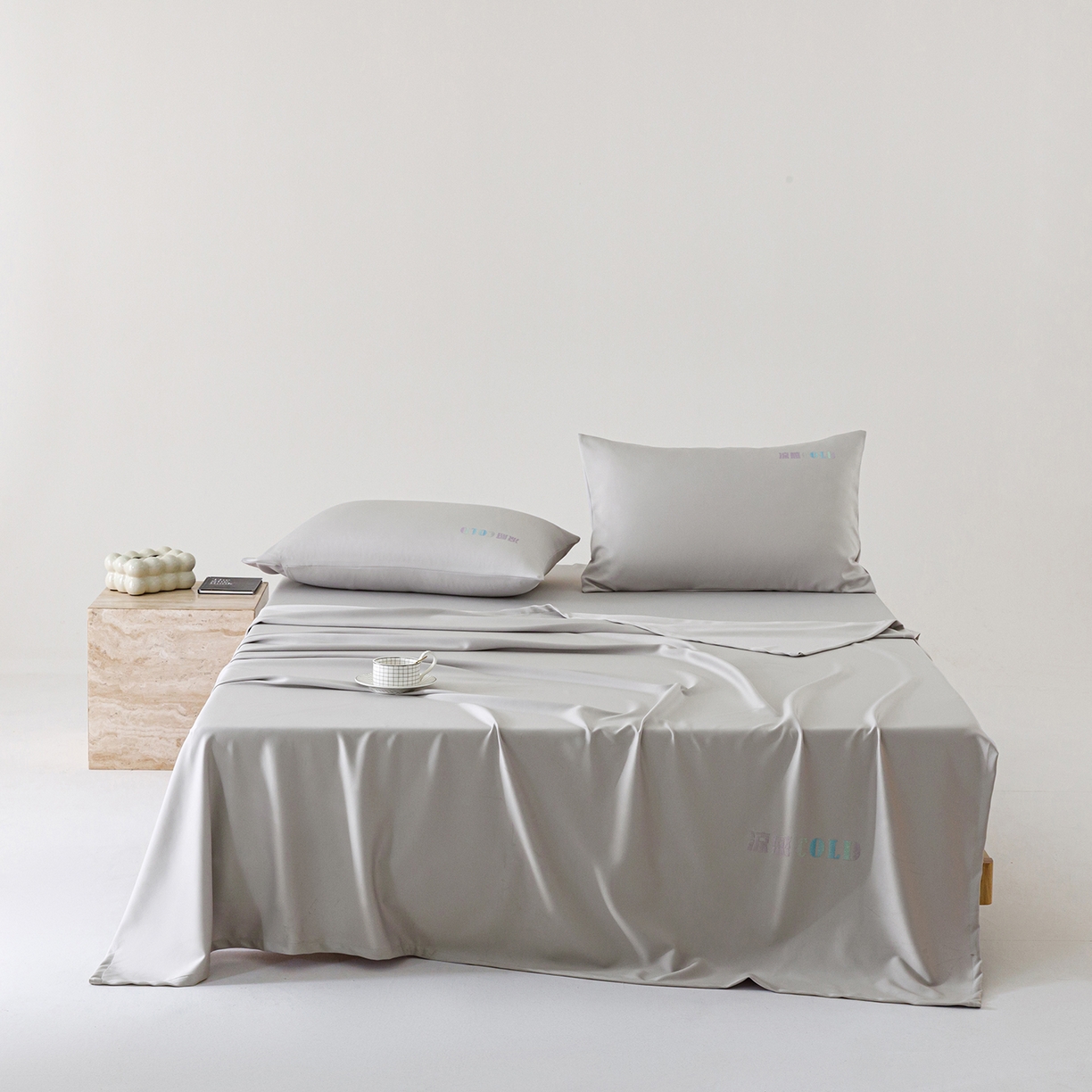 91家纺网 家纺一手货源 找家纺 悦然毛巾被 2026新款锦氨冷感毯300克加厚盖毯床笠夏被空调凉感夏凉被空调被 素凉清感银灰