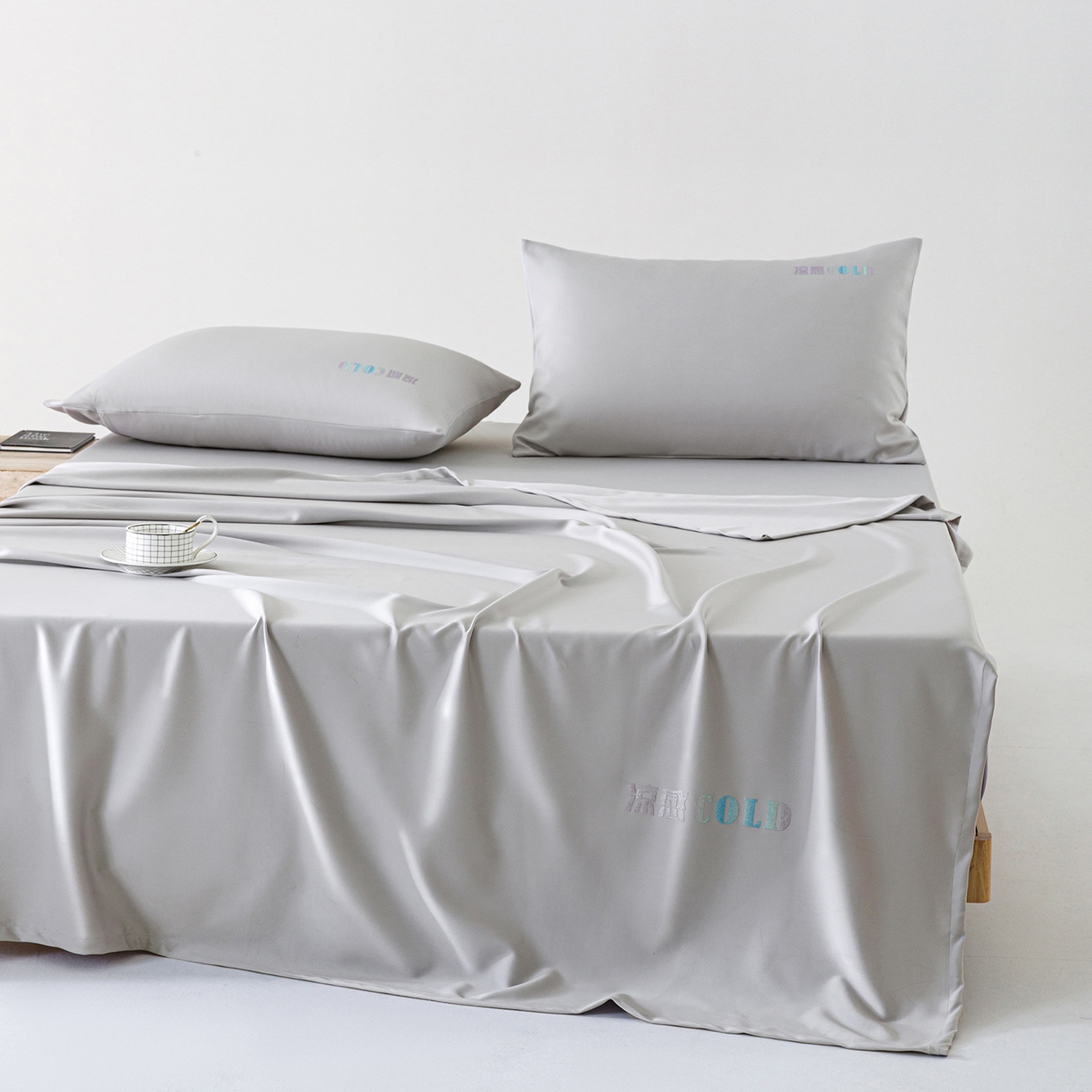 91家纺网 家纺一手货源 找家纺 悦然毛巾被 2026新款锦氨冷感毯300克加厚盖毯床笠夏被空调凉感夏凉被空调被 素凉清感银灰